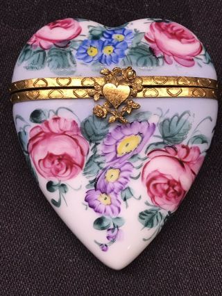 Limoges France Heart Shaped Hand Painted Gold Trim Trinket Box With Flowers