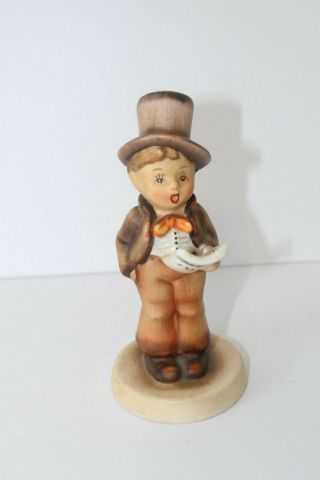 Napco Ceramic Figurine Little Crooner Boy With Songbook Christmas Caroler Sh1a