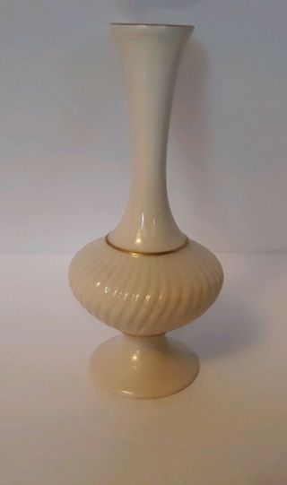 Lenox Ivory Porcelain 7 " Tall Bud Vase W/ 24k Gold Trim,  Retro Style,  No Damage