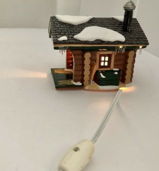 Dept 56 Snow Village Woody ' s Woodland Crafts House Hand Painted Lighted Ceramic 6