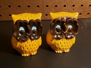 Vintage Ceramic Owl Salt and Pepper Shakers 3