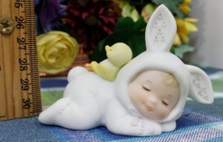 Enesco Morehead Holly Babes Baby In Bunny Suit Sleeping With Chick On Back 1984