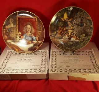 Set Of 2 Knowles Fairy Tales " The Frog Prince " 4726 B And " Tom Thumb " 3305 B