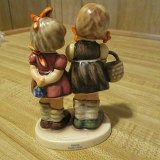 Hummel figurine Daddy ' s Girls 371 1964 2