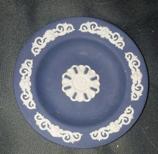 Weddgewood Jasperware " Harrod Exclusive Trinket Dish White On Cobalt Blue 6 "