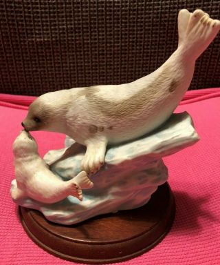 Homco " Harp Seals " Masterpiece Porcelain Figurine 1998 Endangered Species