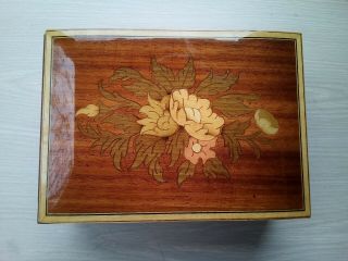 Italy Made Inlaid Wooden Musical Jewelry Box Swiss Movement Wooden Natural Wood
