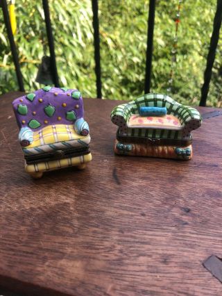 Shannon Mcgraw Ceramic Miniature Chair And Couch Box With Hinge Two’s Company