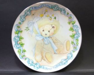 Cherished Teddies " A Mothers Love Is Never Ending " Collectible Plate From Enesco