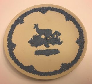 6 1/2 " Wedgewood Deer Blue & White Jasperware Plate Mother 1979