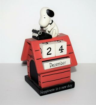 Hallmark Peanuts Snoopy Happiness Is A Day Perpetual Calendar Dog House