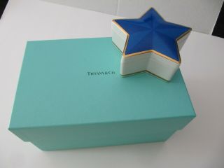 Tiffany & Co.  Star Shape Covered Porcelain Trinket Candy Box Blue Gold Trim 4.  7 "