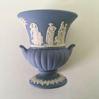 Wedgwood White On Pale Blue Jasper Jasperware Urn Shaped Vase W/ Footed Base