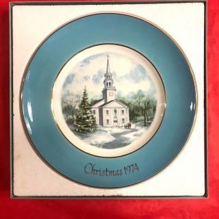 1974 Avon Christmas Plate Series " Country Church ",  2nd Edition,  Enoch Wedgwood