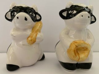 Baseball Bat And Glove Salt And Pepper Shakers - Vintage Hand Painted Cows