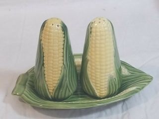 Vintage 4.  5 " Tall Corn On The Cob Shaped Salt & Pepper Shakers Set