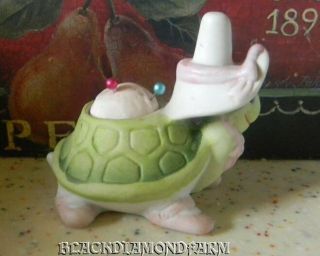 Vintage Lefton Turtle Pincushion/thimble Holder So Cute Last Chance