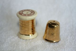 Arcadia Miniature Spool Of Thread And Thimble Mini Salt And Pepper Set