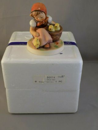 Vintage Goebel Hummel " Chick Girl " Tmk5 With Box And Paper Label