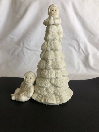 Snowbabies.  Dept 56.  1987.  Climbing On Tree.  Does Not Have Box.