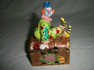 Ceramic Hinged Trinket Box Clown Sitting On Toy Box Treasure Chest 2 - 3/4 " Long