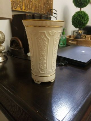 Lenox Vintage Versailles Large 8.  75 " Footed Ivory Vase W/24k Gold Trim -