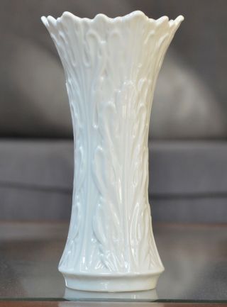 Lenox Woodland Vase Embossed Structured Leaf / Tree Design 8 1/2 " Made In Usa