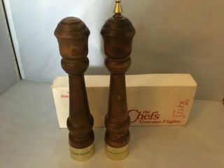 Vtg United Airlines Wooden Salt And Pepper Shakers The Chef 