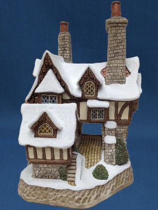 David Winter Cottages Mr Fang The Magistrates House Oliver Twist Christmas