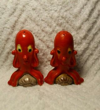 Vintage Anthropomorphic Red Octopus Salt And Pepper Shakers - Japan