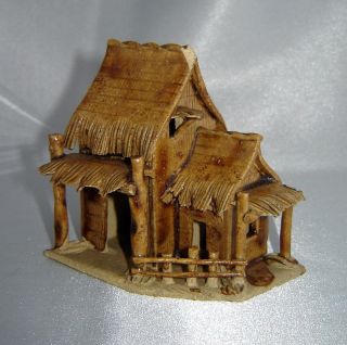 Handmade Old Shiwan Figure Glazed Ceramic Hut Mud Cottage (1940s) Chinese