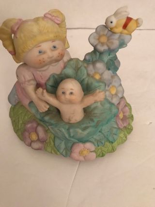 Vintage Collectable Ceramic Music Box Of Cabbage Patch Kids 1984 Euc