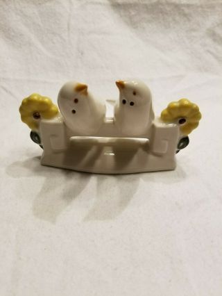 Vintage Elbee Art Cleveland Ohio Birds On Fence Salt And Pepper Shakers