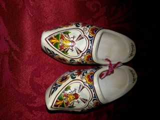 Small Child’s Wooden Shoes Holland Dutch Clogs Ivory Painted Windmill & Flowers