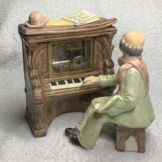 Vintage Piano & Pianist Music Box Song My Way
