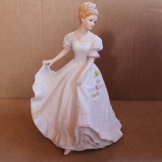 1993 Homco Lady Caroline Masterpiece Porcelain Figurine - 8.  75in - Ball Gown