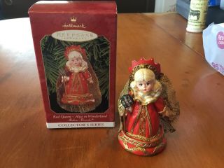1999 Red Queen Alice In Wonderland Madame Alexander Hallmark Christmas Ornament