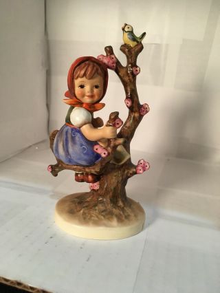 Goebel Hummel Figure Apple Tree Girl 6 " 141/1