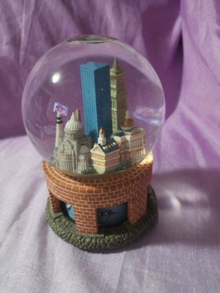 Lord & Taylor Musical Snow Globe - Boston Ma Plays Yankee Doodle - Plays Well