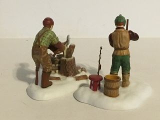 Dept 56 England Village A DAY AT THE CABIN Set of 2 w/ box Store Display 2
