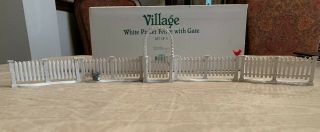 Dept 56 Village White Picket Fence With Gate Set Of 5 52624