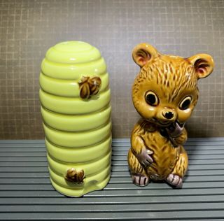Vintage Honey Bear And Beehive Salt & Pepper Shakers Made In Japan