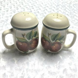 Apple Decorative Themed Salt And Pepper Shakers Kitchen Table S/p