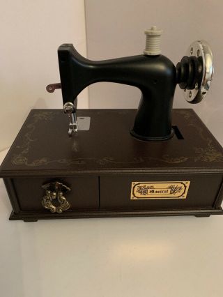 Vintage Berkeley Designs Sewing Machine Music Box Buttons & Bows San Francisco