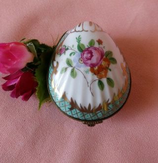 Vintage Flowered Shell Hinged Trinket Box W/ Brass Clasp