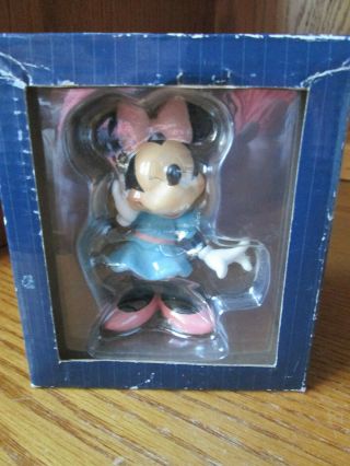 Enesco Disney Showcase Minnie Mouse Figurine3 1/2 " Tall 4020884 W/box