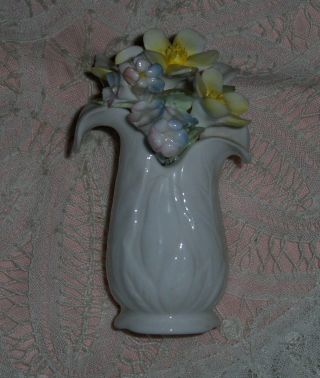 Vtg Royal Doulton Porcelain Pastel Pink Blue Flowers England Floral Bouquet Vase 3