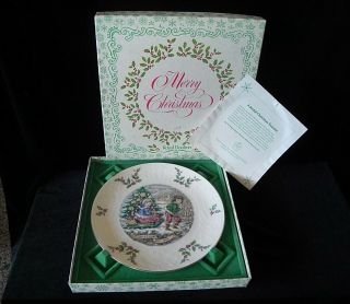 Royal Doulton Merry Christmas 1979 Plate