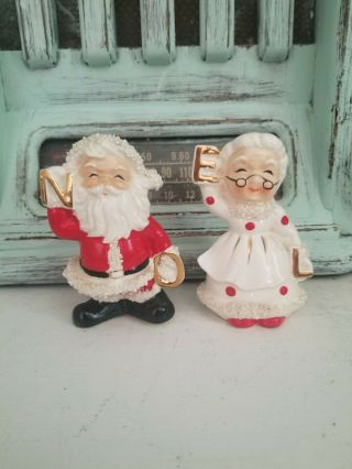 Vintage Christmas Salt And Pepper Shakers Mr.  & Mrs.  Santa Claus - Noel