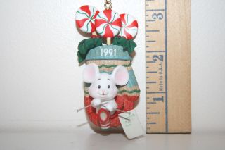 Carlton Cards Ornament - A Little Bit Of Christmas - Mouse Knitting - Candy 1991
